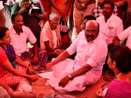 தேர்தல் ஆணையத்துக்கே தேர்தல் நடத்திடலாமா.. அமைச்சர் ஜெயக்குமார் கிண்டல்