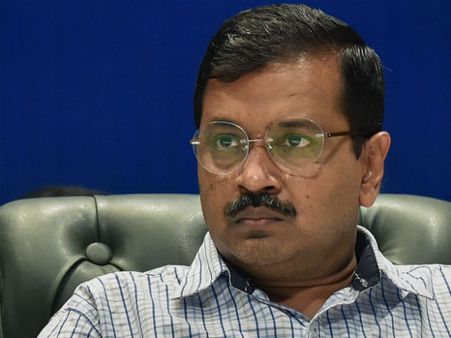 தமிழ் மாணவர்களால் டெல்லியில் கல்வி உரிமை பறிபோகிறதா?.. கேஜ்ரிவாலுக்கு ஒரு 