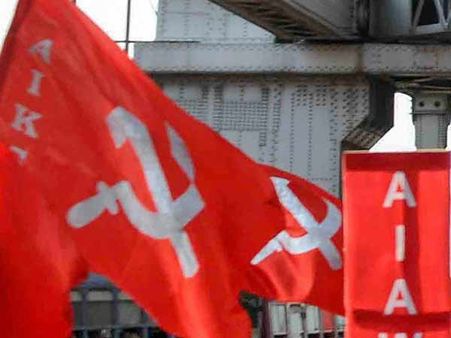 வரலாற்றில் முதல் முறையாக மேற்குவங்கத்தில் துடைத்தெறியப்படும் இடது சாரிகள்.. இதுதான் காரணமா?