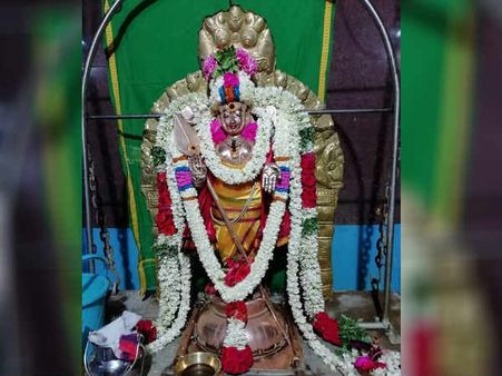 முருகன் பிறந்த வைகாசி விசாகத் திருவிழா - திருப்பரங்குன்றம், திருச்செந்தூர், பழனியில் கோலாகல தொடக்கம்