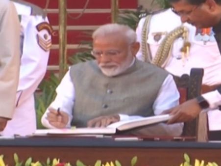 தீவிரவாத தாக்குதலில் உயிரிழந்த வீரர்களின் குழந்தைகளுக்கான கல்வி உதவித் தொகை உயர்வு!