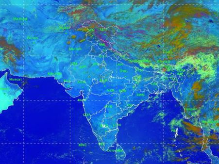 மக்களே ஹேப்பி நியூஸ்.. காற்றழுத்த தாழ்வு நிலையால் தமிழகத்தில் மழை பெய்ய வாய்ப்பு!
