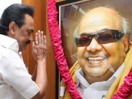 இடைத்தேர்தலில் வென்ற திமுக எம்எல்ஏக்கள் 13 பேரும் ஸ்டாலின் முன்னிலையில் 28ம் தேதி பதவியேற்பு