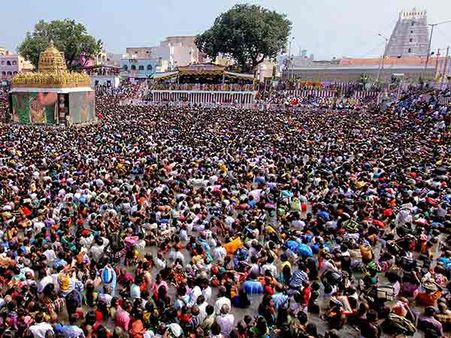 திருப்பதியில் பக்தர்கள் கூட்டம் அலைமோதல்... ஏப்ரல் மாதத்தில் ரூ.84.27 கோடி உண்டியல் வருமானம்