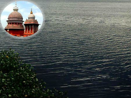 மழை காலங்களில் வீணாகும் நீரை ஏரி, குளங்களுக்கு திருப்பி விட திட்டம் வகுக்க குழு.. ஐகோர்ட் யோசனை