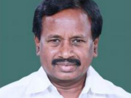 வாழ்க்கை ஒரு வட்டம்.. அதிமுக-திமுகவுக்கு நச்சுன்னு பொருந்தும்.. நம்ம வேணுகோபாலுக்கும் தான்