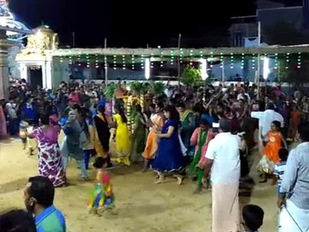 சத்தியமங்கலம் அருகே கோவில் திருவிழாவில் பெண்கள் போட்ட கம்பம் ஆட்டம்.. அசத்தல் வீடியோ!