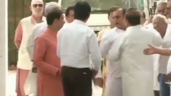 காங்கிரஸ் நிர்வாகிகள் கருத்துக்கேட்பு கூட்டத்தில் கை கலப்பு! அடிக்க பாய்ந்ததால் பரபரப்பு!