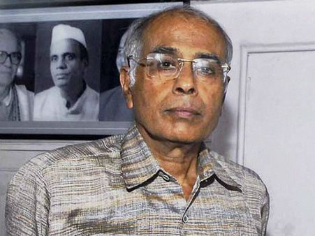 பயிற்சி கொடுத்தனர்.. தலையிலும், கண்ணுக்கு மேலும் சுட்டு தபோல்கரை கொன்றேன்! கொலையாளி பரபர வாக்குமூலம்