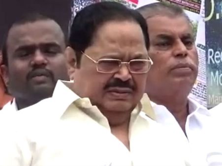 வேலூரிலிருந்து சென்னைக்கு தண்ணீர் கொண்டு போக விடமாட்டோம்.. போராட்டம் நடத்துவோம்.. துரைமுருகன் ஆவேசம்