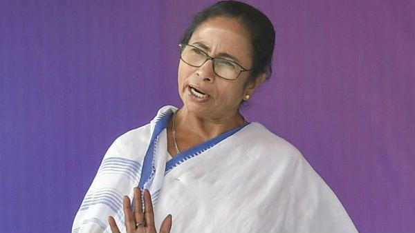 தமிழகத்தில் யாராவது இப்ப இந்தி படிப்பாங்களா...நடக்கவே நடக்காது.... மமதா பானர்ஜி பொளேர்