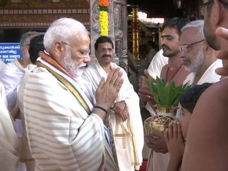 ஜெயலலிதா பாணியில் மோடி.. குருவாயூரப்பன் மீது மிகுந்த பக்தி