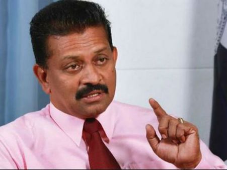 ஈஸ்டர் குண்டுவெடிப்பு.. இலங்கை உளவுத் துறை தலைவர் அதிரடி நீக்கம்