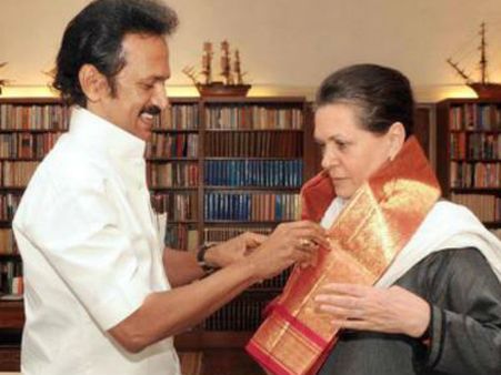 காங்கிரஸின் பணியை மக்களின் இதயங்களை விட்டு நீக்க முடியாது - சோனியாவுக்கு வாழ்த்து கூறிய ஸ்டாலின்