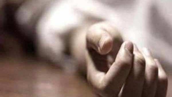 போலீஸ் ஆக நினைத்த சிறுவன்... கல்விக்கட்டணம் கட்டமுடியாத விரக்தியில் குடும்பத்தோடு தற்கொலை