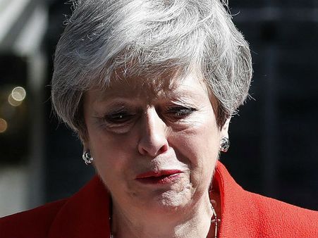 எட்டாக்கனியான பிரெக்ஸிட் ஒப்பந்தம்.. பிரிட்டன் பிரதமர் பதவியை ராஜினாமா செய்த தெரசா மே