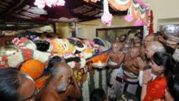 காஞ்சிபுரத்தில் அத்தி வரதர் வைபவம்... 10 லட்சத்துக்கும் அதிகமானோர் தரிசனம்