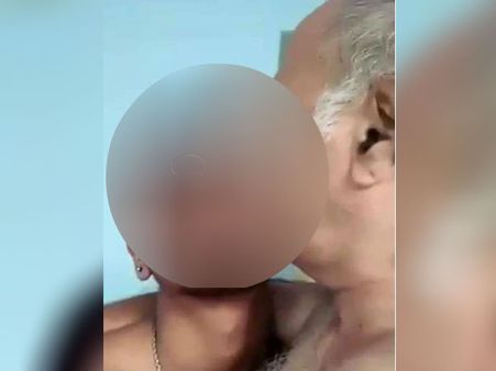 55 வயது பாஜக தலைவருக்கு விபரீத ஆசை.. 25 வயது இளைஞரை படுத்திய பாடு.. காங். கோபம்