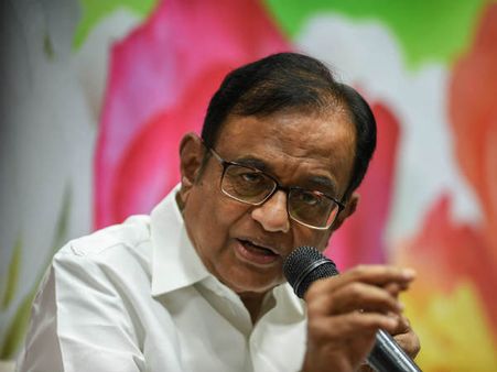 நாட்டை தவறாக வழி நடத்துகிறார் பிரதமர் மோடி.! மத்திய பட்ஜெட் குறித்து சிதம்பரம் விமர்சனம்