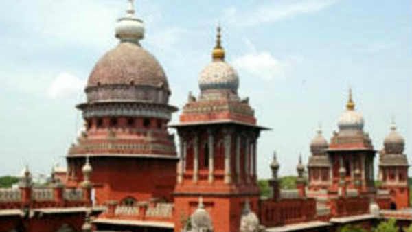 நாளை துவங்கவிருந்த ஆசிரியர் பணியிட மாறுதல் கலந்தாய்வு ஒத்திவைப்பு.. உயர்நீதிமன்றம் உத்தரவு