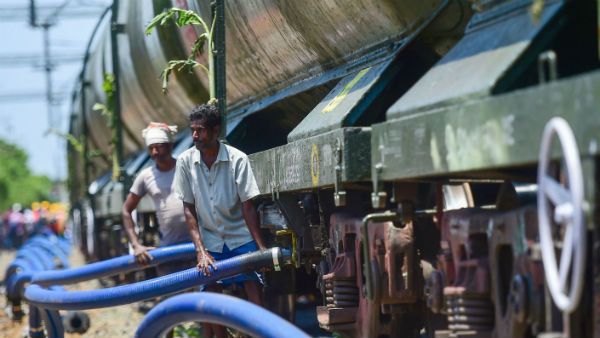 ஜோலார்பேட்டையிலிருந்து சென்னை கொண்டுவரப்பட்ட தண்ணீர் எங்கே சப்ளை செய்யப்படுகிறது தெரியுமா?