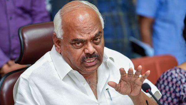 அவர் மீது மட்டும் ஏன் நடவடிக்கை இல்லை.. பிஎஸ்பி எம்எல்ஏவை நீக்காத சபாநாயகர்.. ஏதேனும் திட்டமோ?