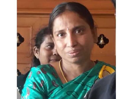 நீதிபதிகளிடம் கண்ணீர் மல்க வாதாடிய நளினி.. ஒரு மாத பரோல் வழங்கி ஹைகோர்ட் உத்தரவு