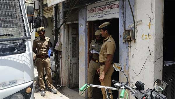 தீவிரவாத அமைப்பிற்கு நிதி திரட்டல்.. என்ஐஏ-வால் கைது செய்யப்பட்ட இருவருக்கு நீதிமன்ற காவல்