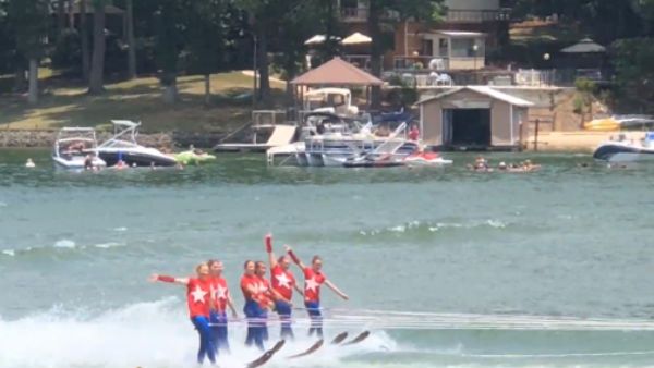 Video: தண்ணீரில் திரில்லிங்.. சர் சர் நீர் சறுக்கு.. ஆஹா பின்றாங்கய்யா..!