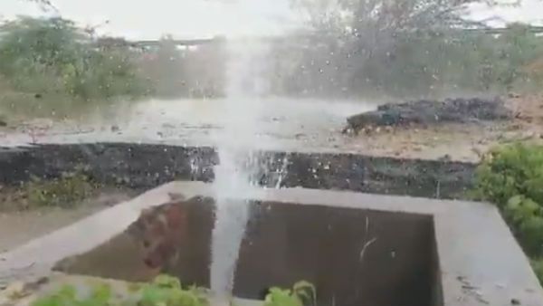 பைப் உடைந்தது.. ரோட்டில் ஆறாக ஓடி வீணாகும் குடிநீர்.. மதுரை அருகே அவலம்