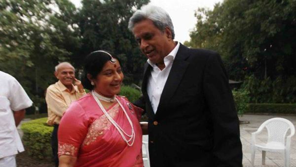 மிசாவுக்கு மத்தியில் முகிழ்த்த காதல். ஸ்வராஜை சுஷ்மா கைப்பிடித்த அந்த திரில் தருணம்!