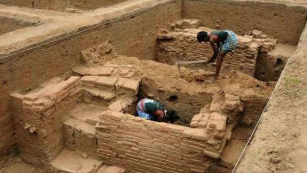 கீழடியில் 5ஆவது அகழ்வாராய்ச்சி பணிகள்.. குடிநீர் தொட்டி வடிவிலான திண்டு கண்டுபிடிப்பு