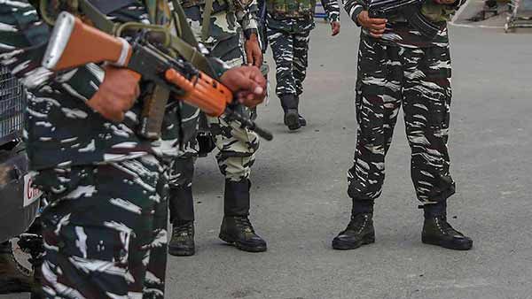 இளம் பெண் கேப்டனுக்கு பாலியல் தொல்லை.. ராணுவ மேஜர் டிஸ்மிஸ்.. பென்சனும் ரத்து.. ராணுவ தளபதி அதிரடி