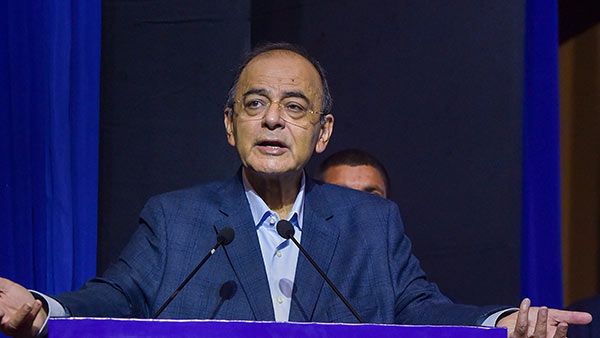 உச்சநீதிமன்ற வழக்கறிஞர் முதல் நிதித் துறை அமைச்சர் வரை.. அருண் ஜேட்லி கடந்து வந்த பாதை