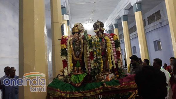 மீண்டும் குளத்திற்கு செல்லும் அத்திவரதர்.. இன்றுடன் நிறைவு பெறும் தரிசனம்.. அலைமோதும் கூட்டம்!