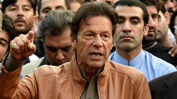 இன்னொரு புல்வாமா தாக்குதல் நடக்கும்.. பாக் .பிரதமர் இம்ரான் கான் காஷ்மீர் குறித்து ஆவேச பேச்சு