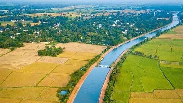 இது வெளிநாடு அல்ல.. தமிழ்நாடு.. அமைச்சர் வேலுமணி வெளியிட்ட 'அற்புதமான' வைரல் புகைப்படம்