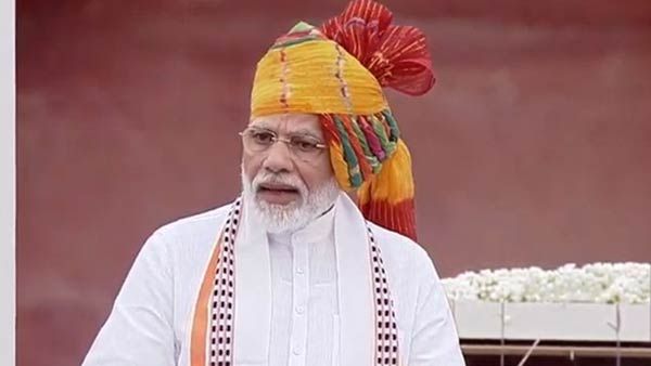 காஷ்மீரில் 370 சட்டப்பிரிவை நீக்கியதால் மக்கள் கொண்டாட்டம்.. சுதந்திர தின உரையில் மோடி மகிழ்ச்சி!