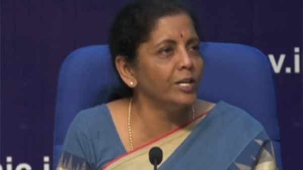 இந்தியாவின் பொருளாதாரம் மிகவும் சிறப்பாகவே உள்ளது.. பெரிய சரிவு இல்லை.. நிர்மலா சீதாராமன் பேட்டி!