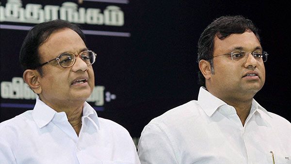 ஏர்செல் மேக்சிஸ் வழக்கில்.. ப.சிதம்பரம், கார்த்தி சிதம்பரத்தை கைது செய்ய தடை நீடிப்பு