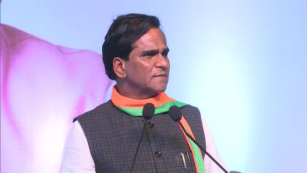 ஸ்பெஷல் வாஷிங் பவுடர்.. பிற கட்சியினரை அதில் கழுவிட்டுதான் இணைத்து கொள்வோம்.. மத்திய அமைச்சர் தடாலடி