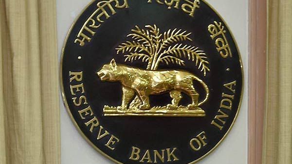 ரெப்போ விகிதத்தை மீண்டும் குறைத்த ரிசர்வ் வங்கி.. இனியாவது வேகம் பிடிக்குமா பொருளாதாரம்?