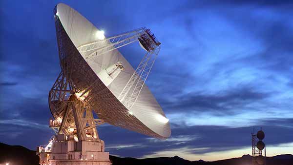 'கேலக்ஸியிலிருந்து' பூமிக்கு அடிக்கடி வரும் சிக்னல்.. அனுப்புவது யார்? தடதடக்கும் விஞ்ஞானிகள்