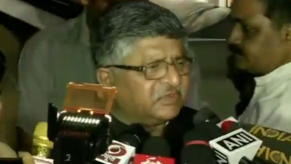 சுஷ்மாவின் டிவிட்டை பார்த்துவிட்டுதான் இன்று நாடாளுமன்றமே சென்றேன்.. உடைந்து அழுத ரவிசங்கர் பிரசாத்