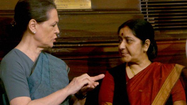 தலையை மொட்டையடித்து, கைம்பெண் போல் வாழ்வேன்.. சோனியாவுக்கு எதிராக சுஷ்மா சுவராஜ் போட்ட சபதம்!