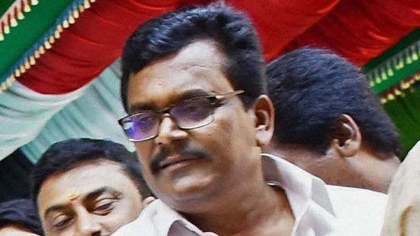 தங்க தமிழ்செல்வனுக்கு திமுகவில் கொ.ப.செ பதவி கொடுத்தது இதற்குத்தானா.. அதிரிபுதிரி நெட்டிசன்கள்