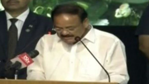 துணை ஜனாதிபதி ஆனபோது கண்ணீர் விட்டேன்.. எதற்காக தெரியுமா.. வெங்கையா நாயுடு விளக்கம்!