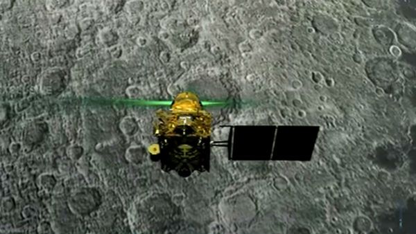 நாசா, சீனா நிறைய முறை தோற்கத்தான் செய்தது.. நீங்க சாதிச்சிட்டீங்க.. இஸ்ரோவுக்கு நெட்டிசன்கள் ஆதரவு