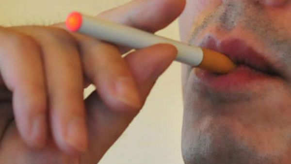 இ.சிகரெட்டுக்கு அடிமையாகும் ஐ.டி இளைஞர்கள்... அதிர்ச்சி தகவல்