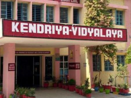 சர்ச்சைக்குரிய கேள்வித்தாள்.. நாங்கள் தயாரித்த கேள்வித்தாளே அல்ல... கேந்திரிய வித்யாலயா மறுப்பு